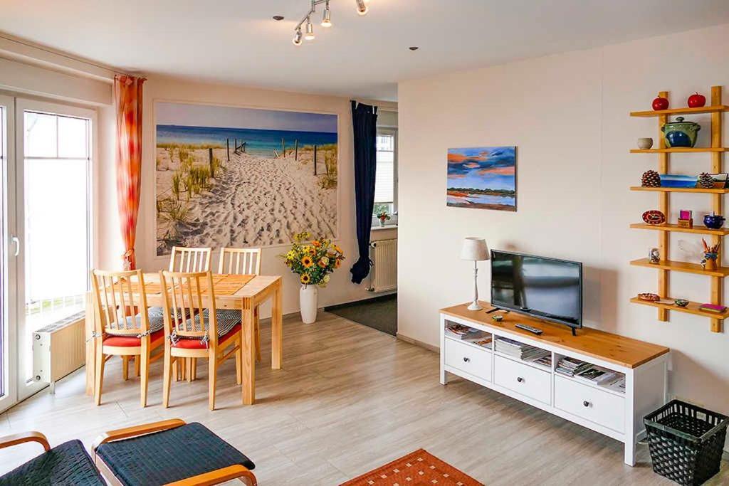 Ferienappartement Fraenzi Mit Herr Sassnitz Exterior foto