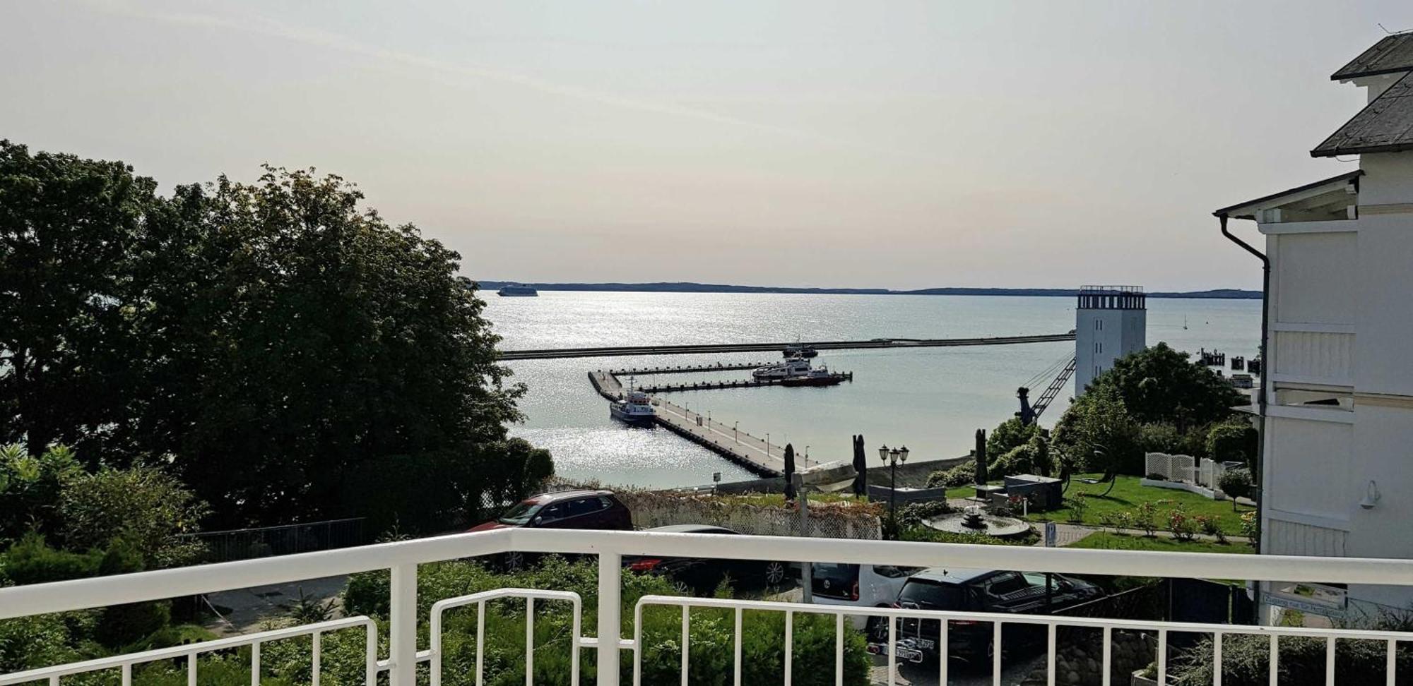 Ferienappartement Fraenzi Mit Herr Sassnitz Exterior foto